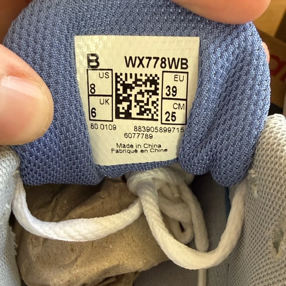 New Balance Women’s Lightweight Trainers - Picture 4 of 6